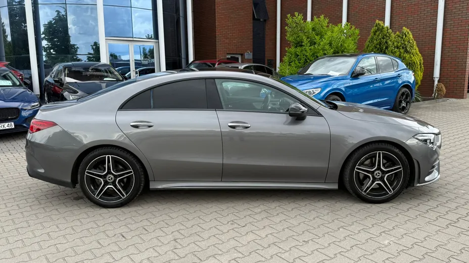 MERCEDES-BENZ CLA CLA 200 AMG Line 7G-DCT