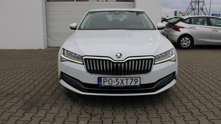 SKODA Superb Superb 2.0 TDI SCR Style DSG