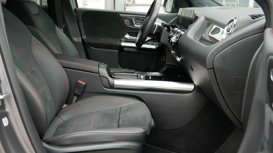 MERCEDES-BENZ B Klasa B 220 4-Matic mHEV AMG Line 8G-DCT