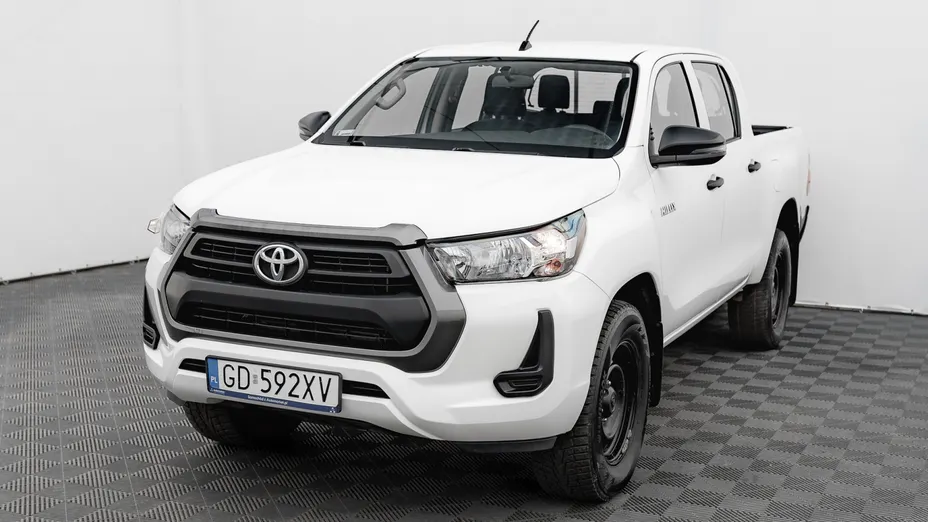 TOYOTA HiLux Hilux 2.4 D-4D Double Cab DLX 4x4