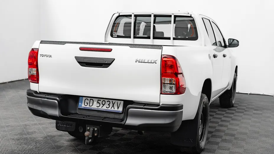 TOYOTA HiLux Hilux 2.4 D-4D Double Cab DLX 4x4