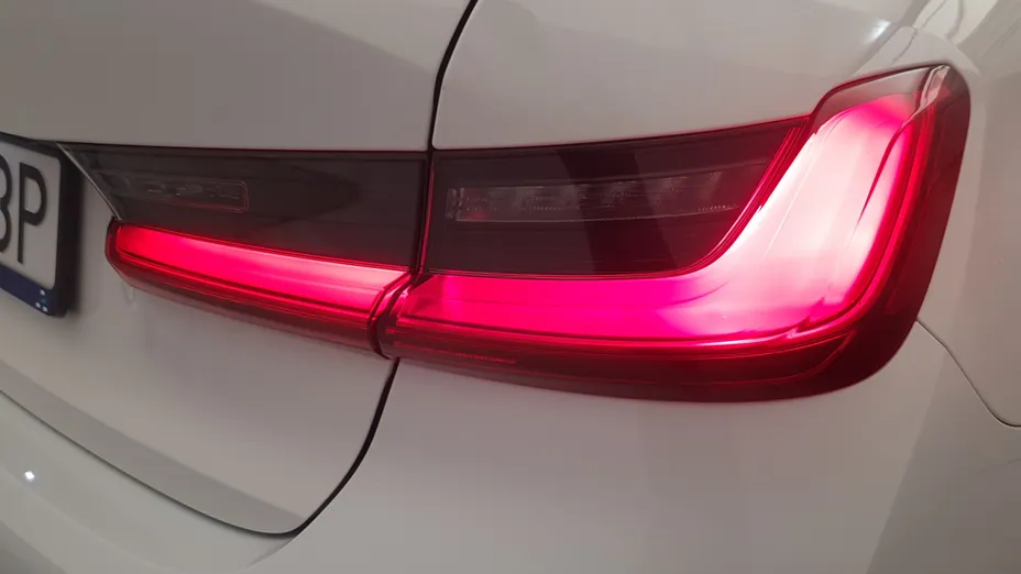 BMW Seria 3 318d mHEV Sport Line aut