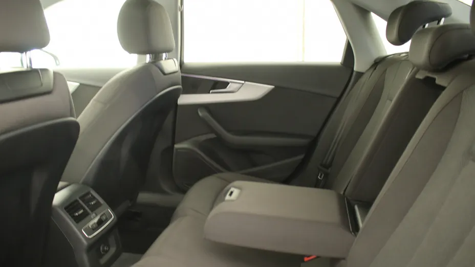AUDI A4 A4 35 TFSI mHEV S Line S tronic