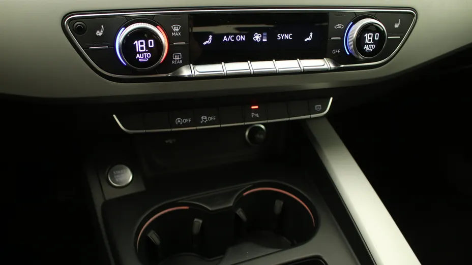 AUDI A4 A4 35 TFSI mHEV S Line S tronic
