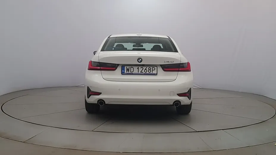 BMW Seria 3 318d Advantage aut