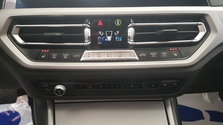 BMW Seria 3 318d Advantage aut