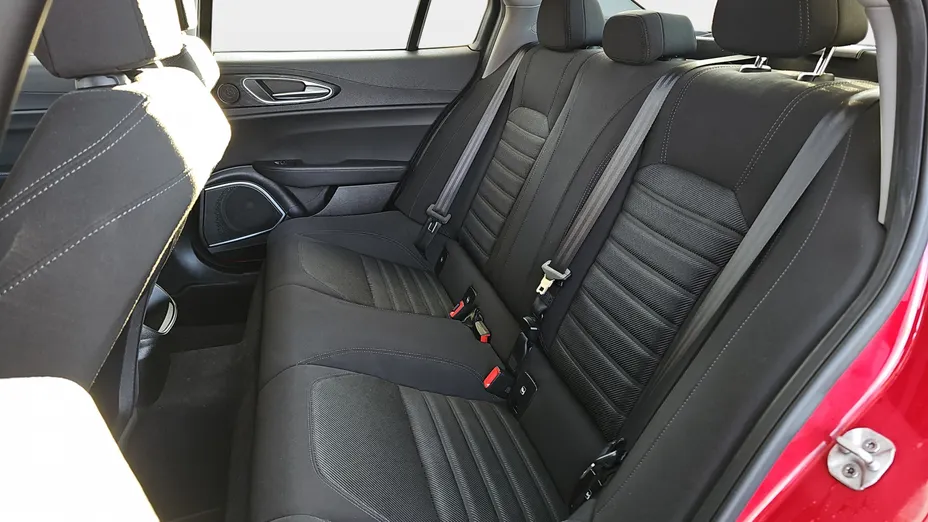 ALFA ROMEO Giulia Giulia 2.0 Turbo Business aut