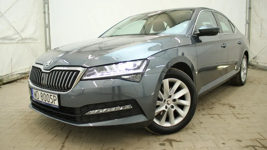 SKODA Superb Superb 2.0 TDI SCR Ambition DSG
