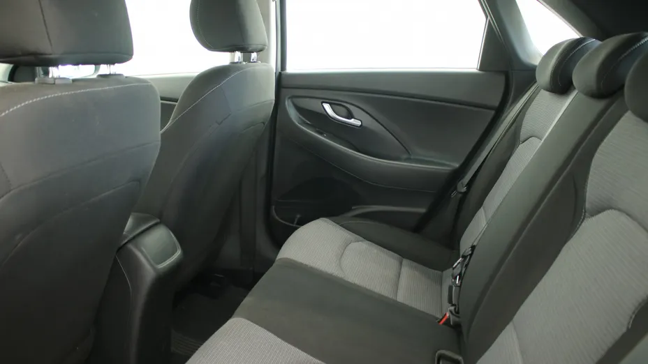HYUNDAI i30 i30 1.5 DPI Classic +