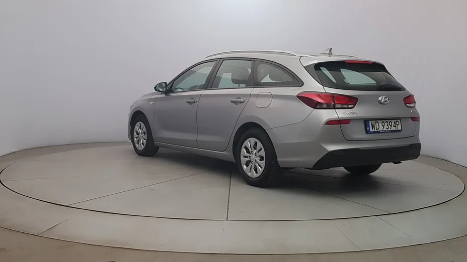 HYUNDAI i30 i30 1.6 D Classic +