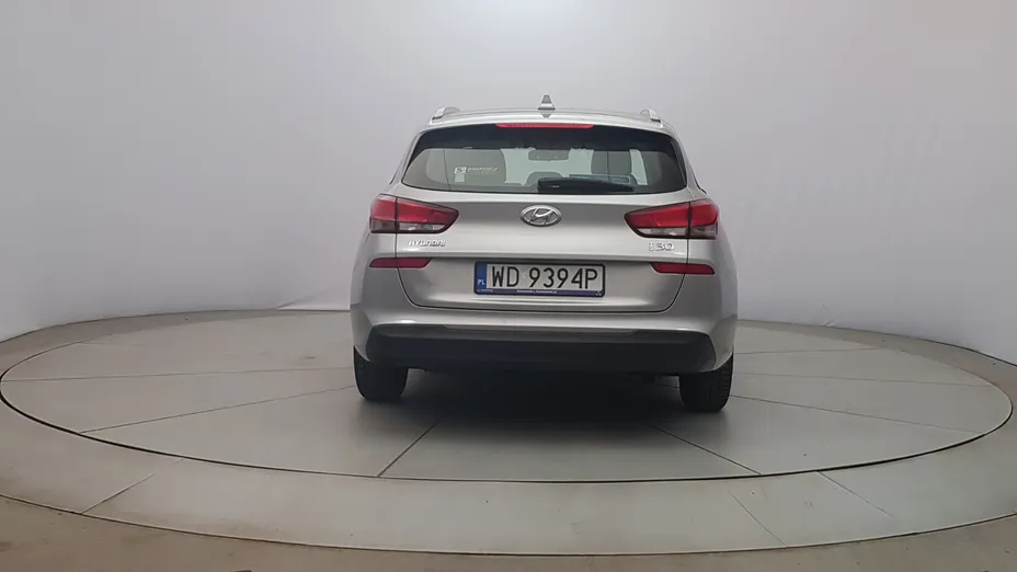 HYUNDAI i30 i30 1.6 D Classic +
