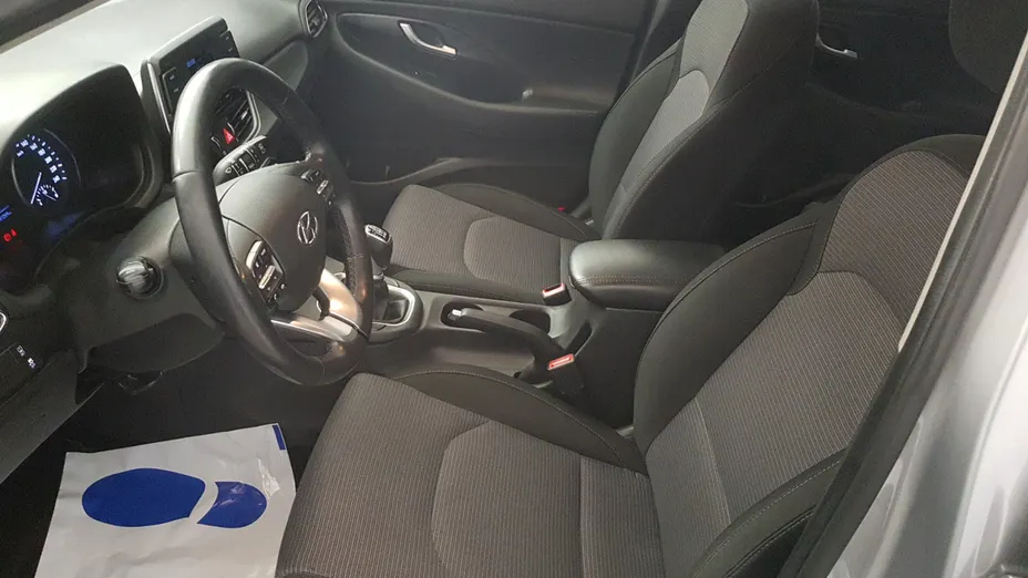 HYUNDAI i30 i30 1.6 D Classic +
