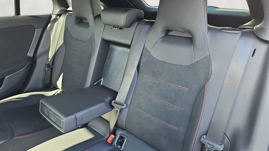 MERCEDES-BENZ CLA CLA 200 mHEV AMG Line 7G-DCT Nowy