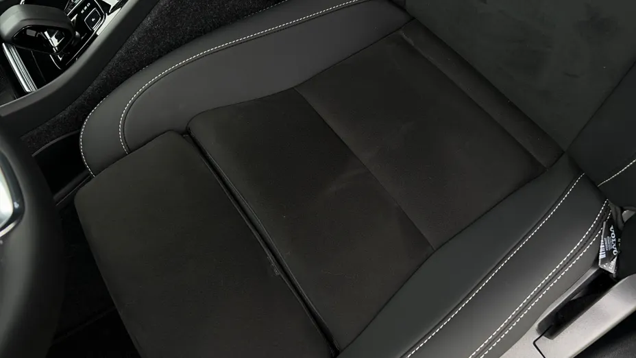 VOLVO XC40 XC40 B3 Plus Dark aut