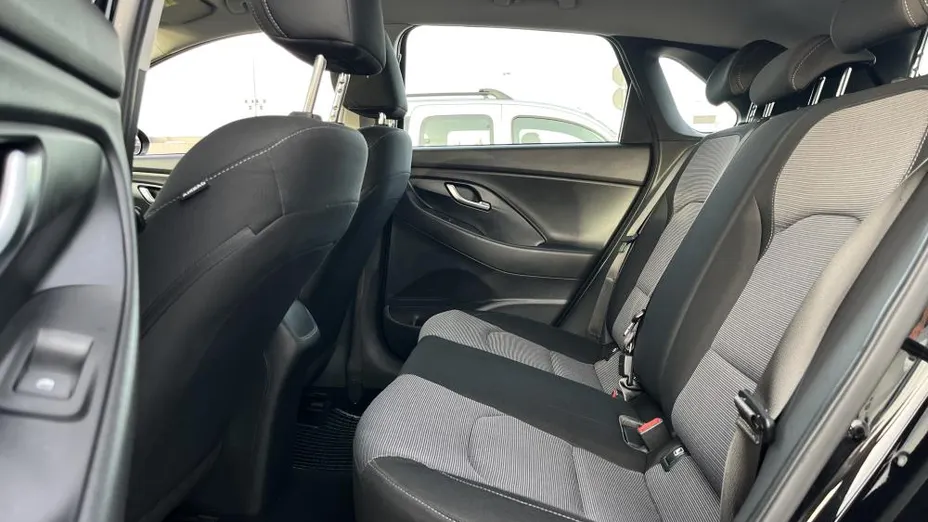 HYUNDAI i30 i30 1.5 DPI Classic +