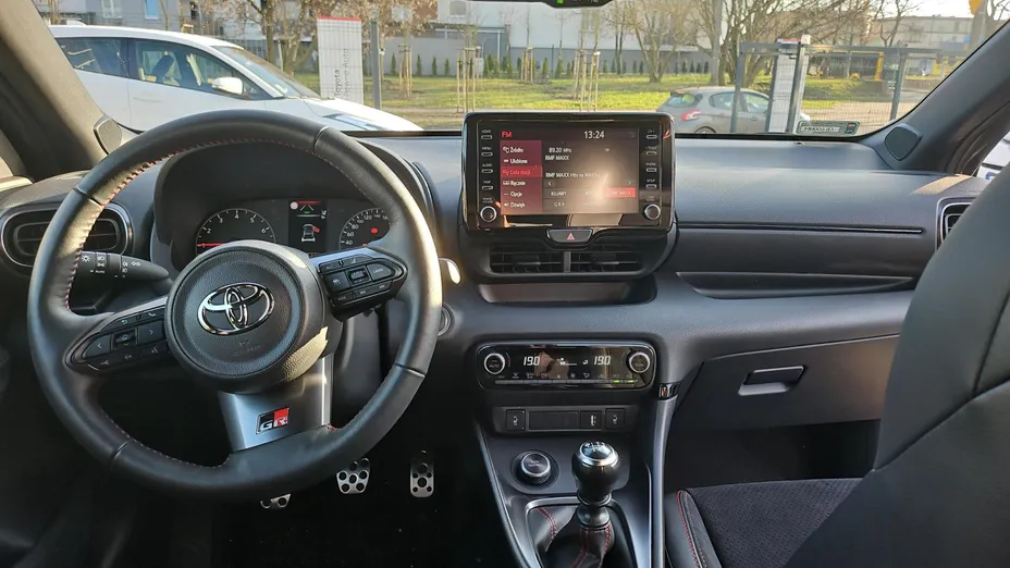 TOYOTA Yaris GR Yaris 1.6 Dynamic