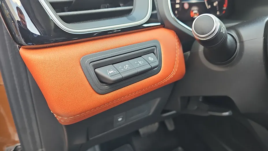 RENAULT Captur Captur 1.3 TCe mHEV Intens EDC