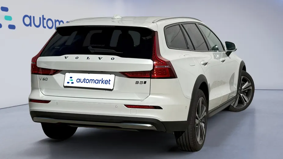 VOLVO V60 V60 CC Plus B5 B AWD aut