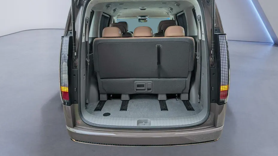 HYUNDAI Staria Staria 1.6 T-GDI HEV Luxury aut Nowy