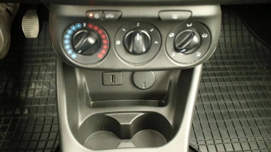 OPEL Corsa Corsa 1.4 Enjoy