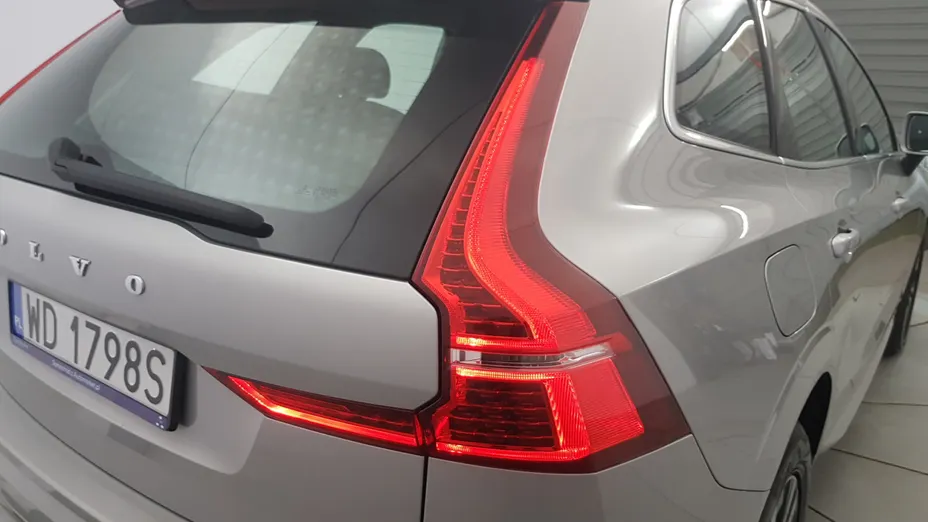 VOLVO XC60 XC60 B5 D AWD Momentum Pro aut