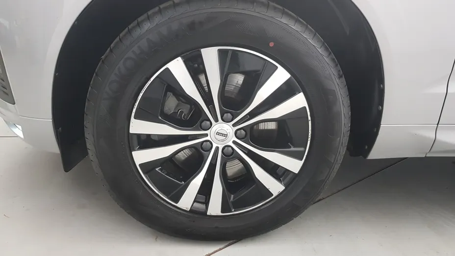 VOLVO XC60 XC60 B5 D AWD Momentum Pro aut