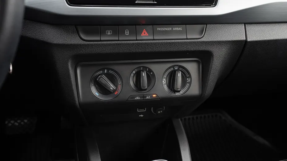 SKODA Fabia Fabia 1.0 TSI Ambition DSG