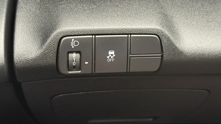 HYUNDAI Elantra Elantra 1.6 Executive CVT