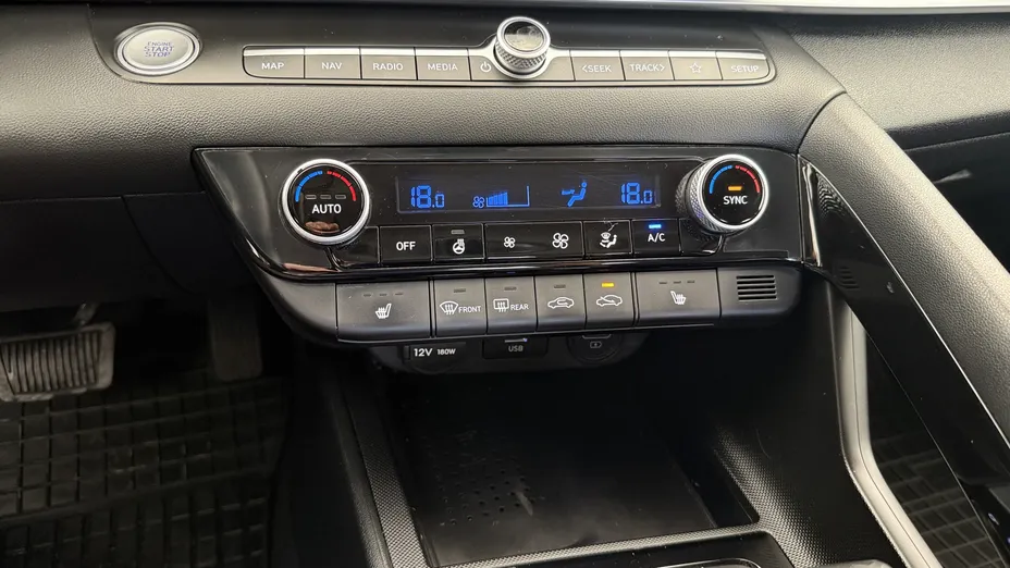 HYUNDAI Elantra Elantra 1.6 Executive CVT