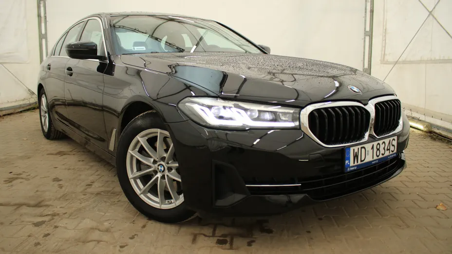 BMW Seria 5 520i mHEV aut