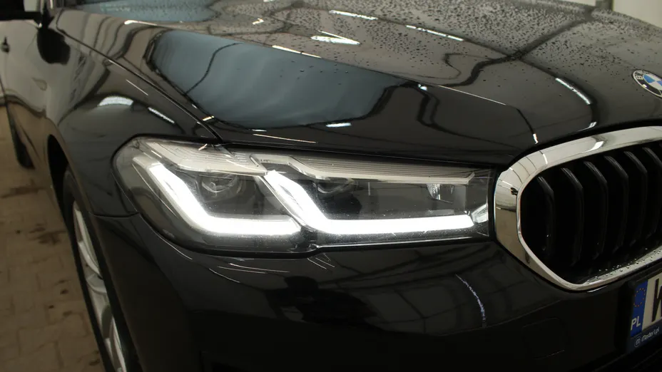 BMW Seria 5 520i mHEV aut