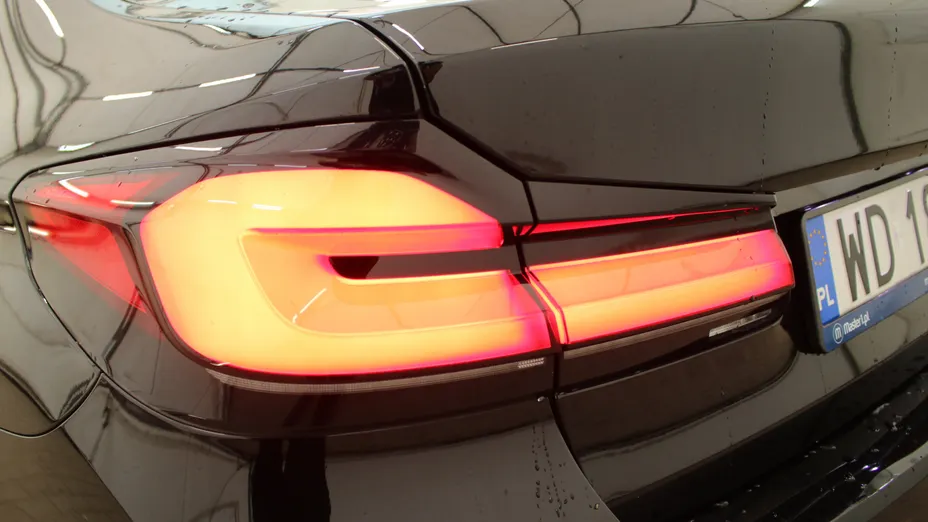 BMW Seria 5 520i mHEV aut