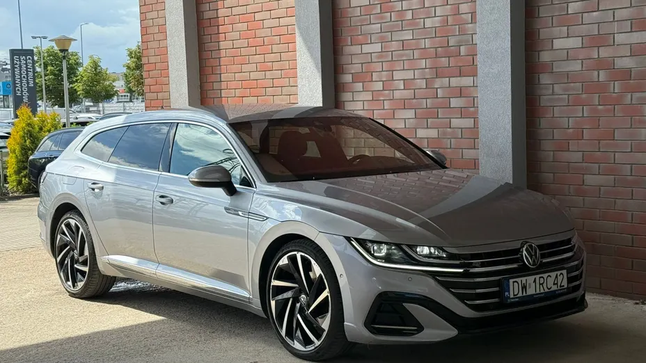 VOLKSWAGEN Arteon Arteon 2.0 TSI R-Line DSG