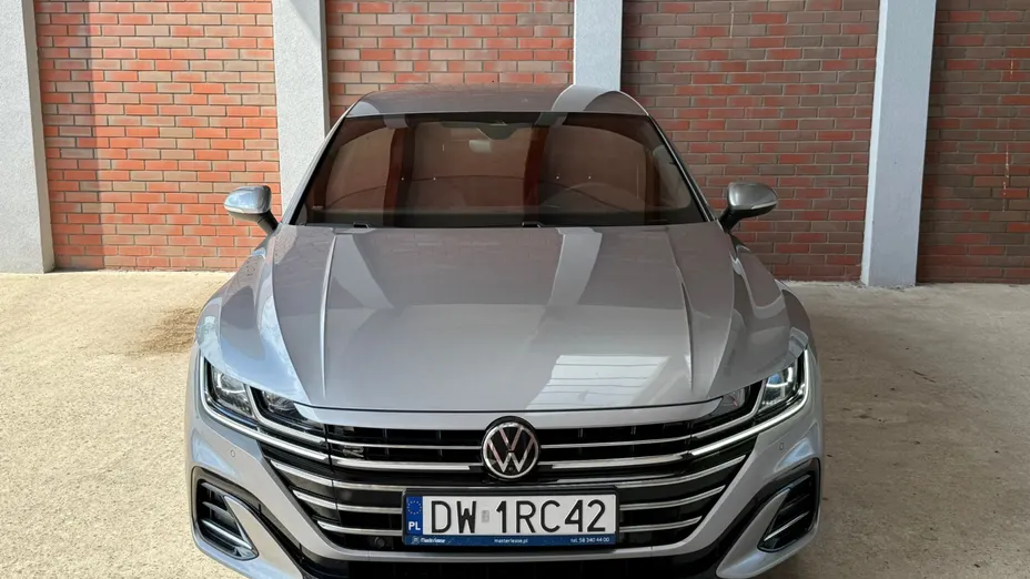 VOLKSWAGEN Arteon Arteon 2.0 TSI R-Line DSG