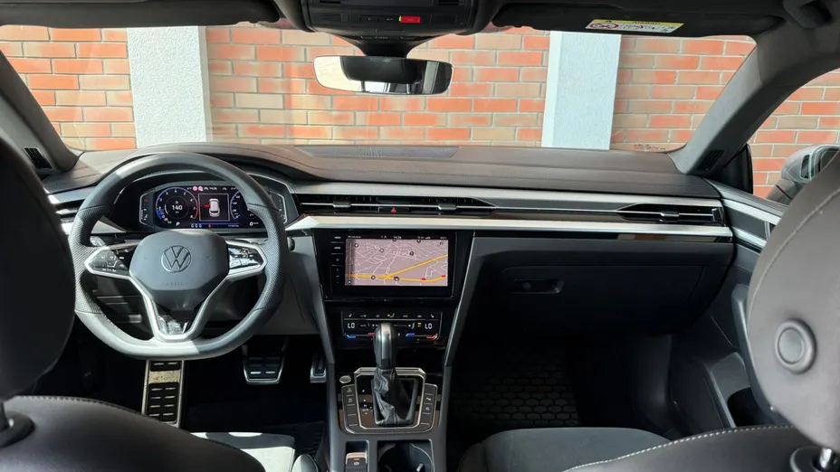 VOLKSWAGEN Arteon Arteon 2.0 TSI R-Line DSG