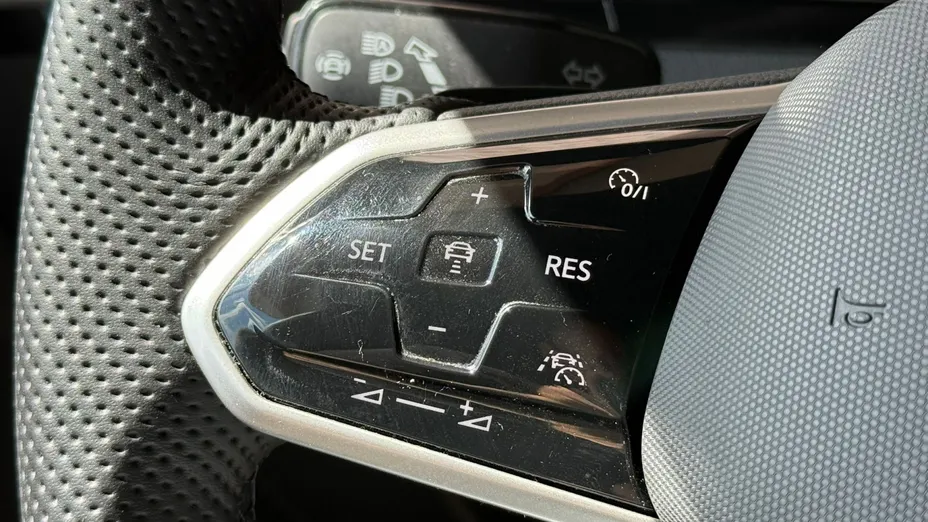 VOLKSWAGEN Arteon Arteon 2.0 TSI R-Line DSG