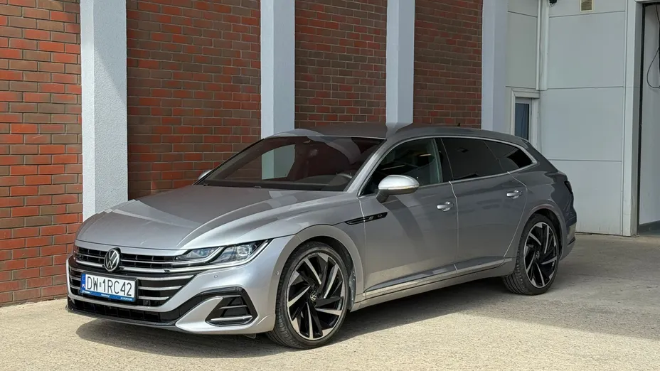 VOLKSWAGEN Arteon Arteon 2.0 TSI R-Line DSG
