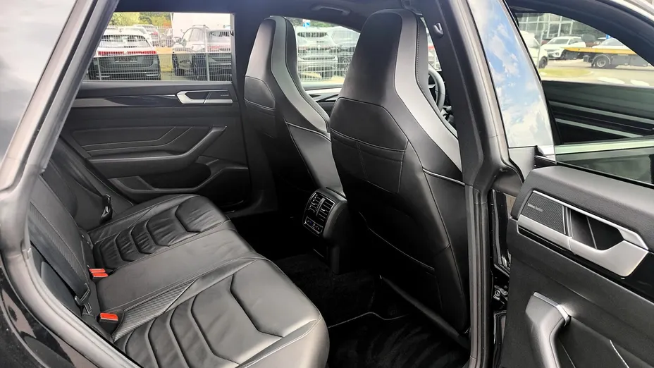 VOLKSWAGEN Arteon Arteon 2.0 TDI 4Motion R-Line DSG