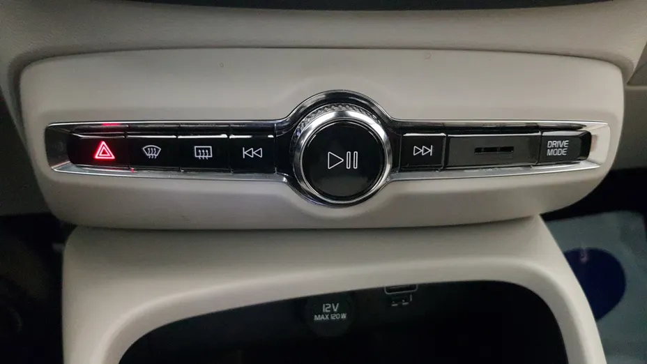 VOLVO XC40 XC40 B4 B AWD Inscription aut
