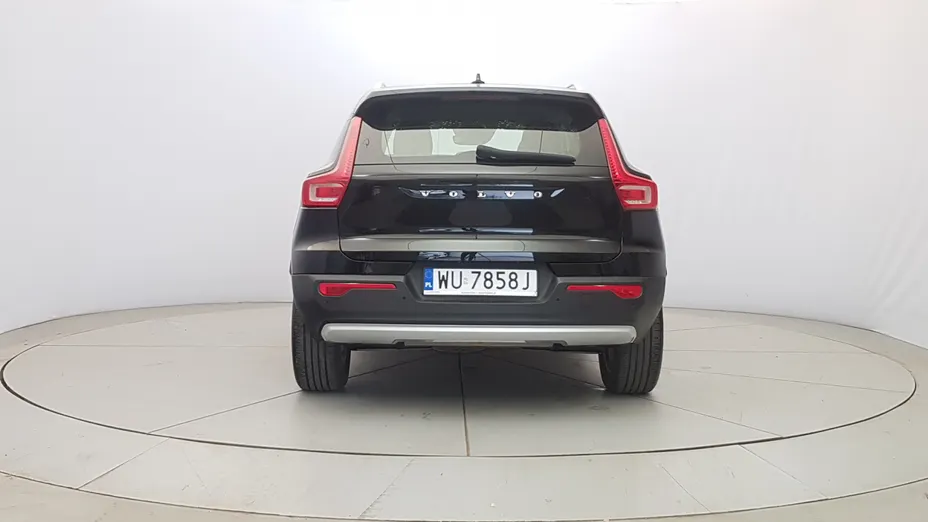 VOLVO XC40 XC40 T3 Momentum aut