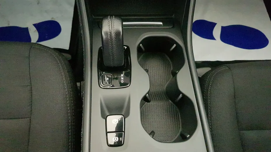 VOLVO XC40 XC40 T3 Momentum aut