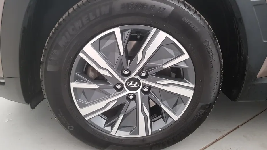 HYUNDAI Tucson Tucson 1.6 T-GDi HEV Modern 2WD