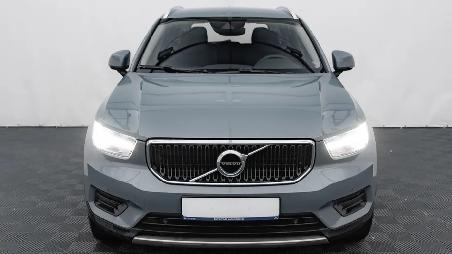VOLVO XC40 XC40 T3 Momentum Pro aut
