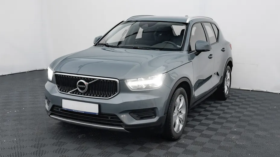 VOLVO XC40 XC40 T3 Momentum Pro aut