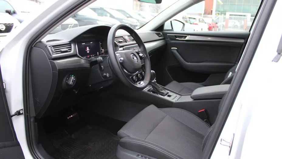 SKODA Superb Superb 2.0 TSI Style DSG