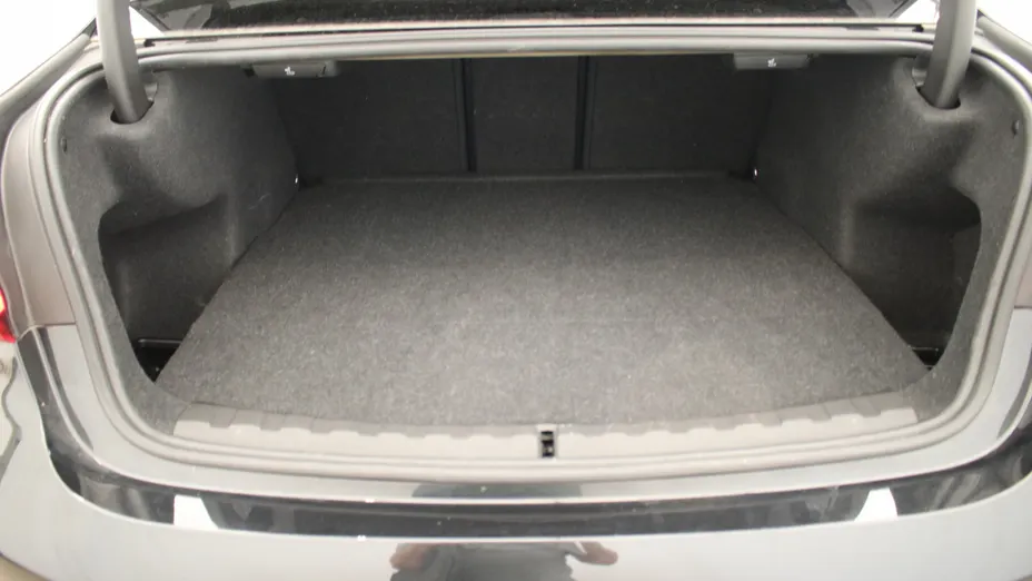 BMW Seria 3 318i M Sport aut
