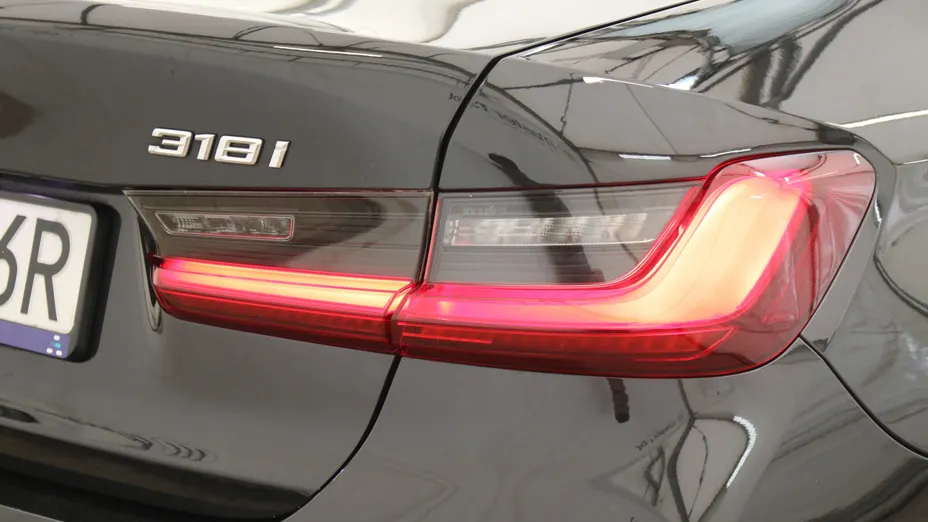 BMW Seria 3 318i M Sport aut