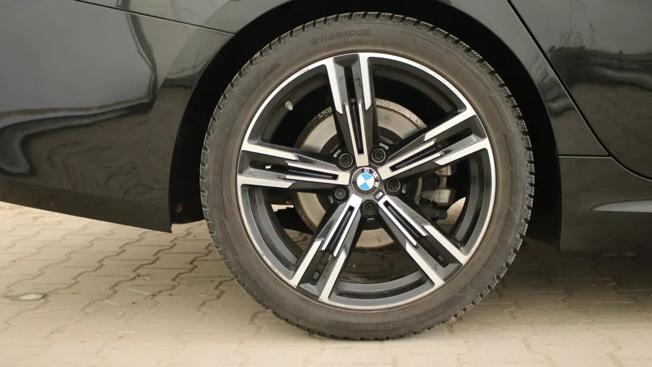BMW Seria 3 318i M Sport aut
