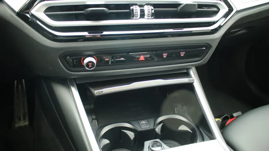 BMW Seria 3 318i M Sport aut