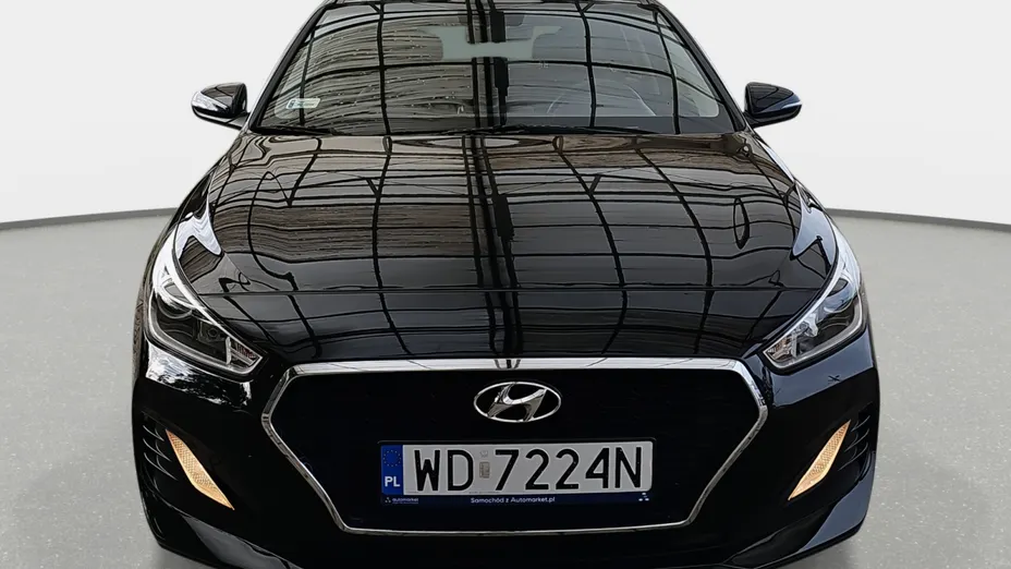 HYUNDAI i30 i30 1.4 Classic +